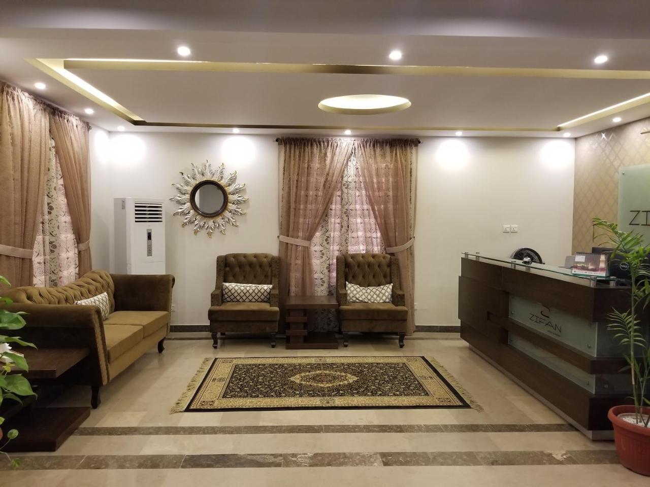 Zifan Hotel&Suites Karatschi Exterior foto
